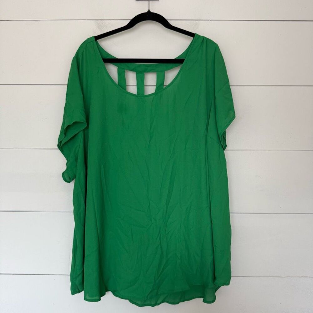 Torrid Women’s 5X Green Keyhole Short Sleeve Top Blouse